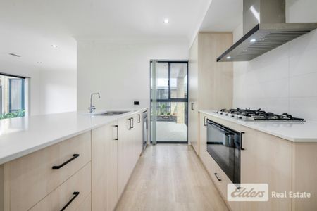 Coastal Breeze - Photo 3