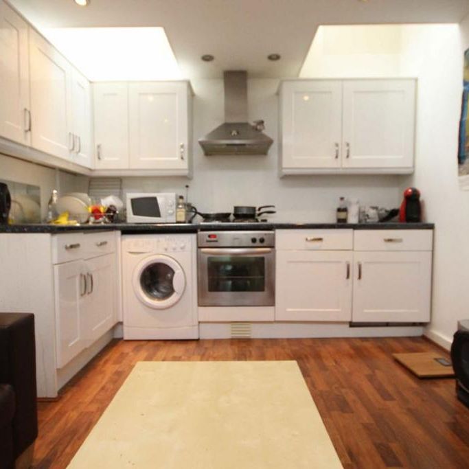 1 bedroom flat to rent - Photo 1