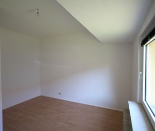 Separater Eingang,Perfekte Single Wohnung - Photo 3