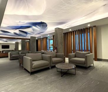 1200 Rue Crescent Montréal (Ville-Marie), QC H3G - Photo 2