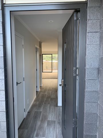 56A Hokioi Drive, Kenepuru - Photo 3