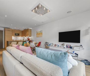 Compass House, Chelsea Creek, Fulham, SW6 - Photo 2