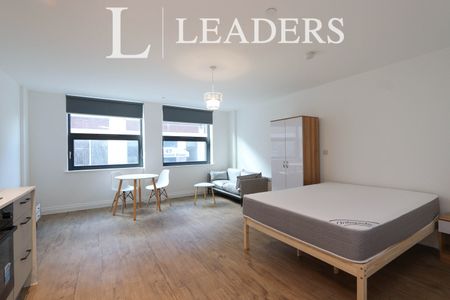 studio to rent North Church House, 14 North Church Street, Sheffield, S1 - Photo 2