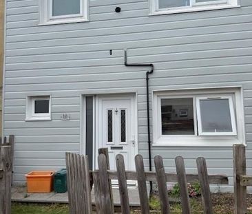 1 bedroom in a flat share to rent - Photo 6
