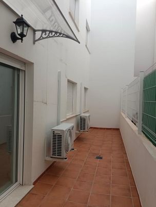 Piso de alquiler en Carrer de Sabin I Salk, 10, Oliva pueblo - Photo 1