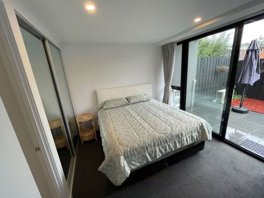 Furnished Ideal Apartment in the Heart of Burwood&excl; - Photo 1