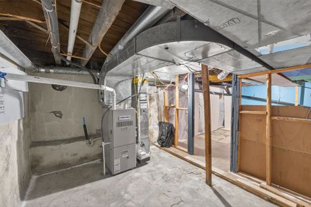 For Lease - 35 Kingscourt Avenue, Kingston, Ontario - Photo 2