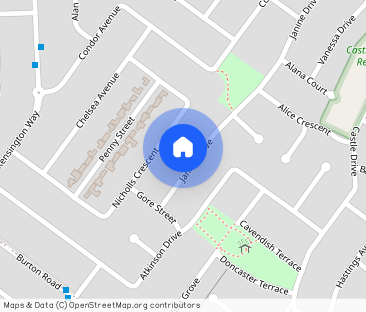 “Renovated Large Family Home With Rumpus Room and Pizza Oven” - Photo 1