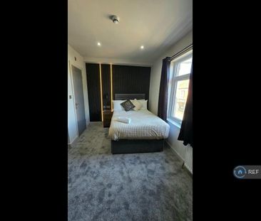 1 bedroom in a house share to rent - Photo 6