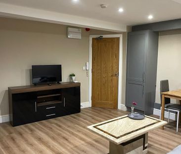 2 bedroom apartment to rent - Photo 2