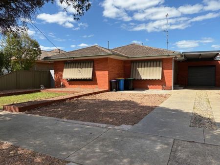 27 Acacia Street, Shepparton - Photo 2