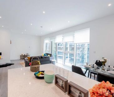 3 bedroom flat to rent - Photo 6