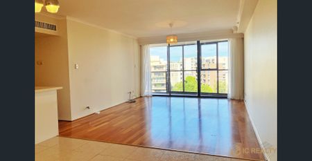 49/2A Hollywood Avenue, Bondi Junction, NSW 2022 - Photo 5