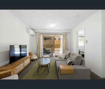 13/33 Whiting Street, Labrador, Qld 4215 - Photo 5