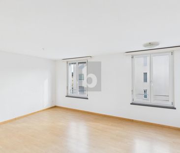 INVITING, LIGHT-FLOODED WITH GARDEN VIEW - Photo 5