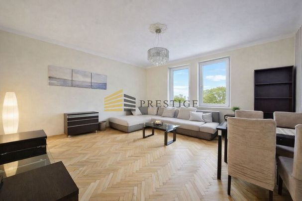 Warszawa, Śródmieście, Krucza - Photo 1