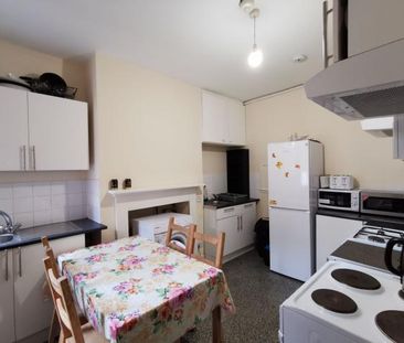 Shared house - Photo 1