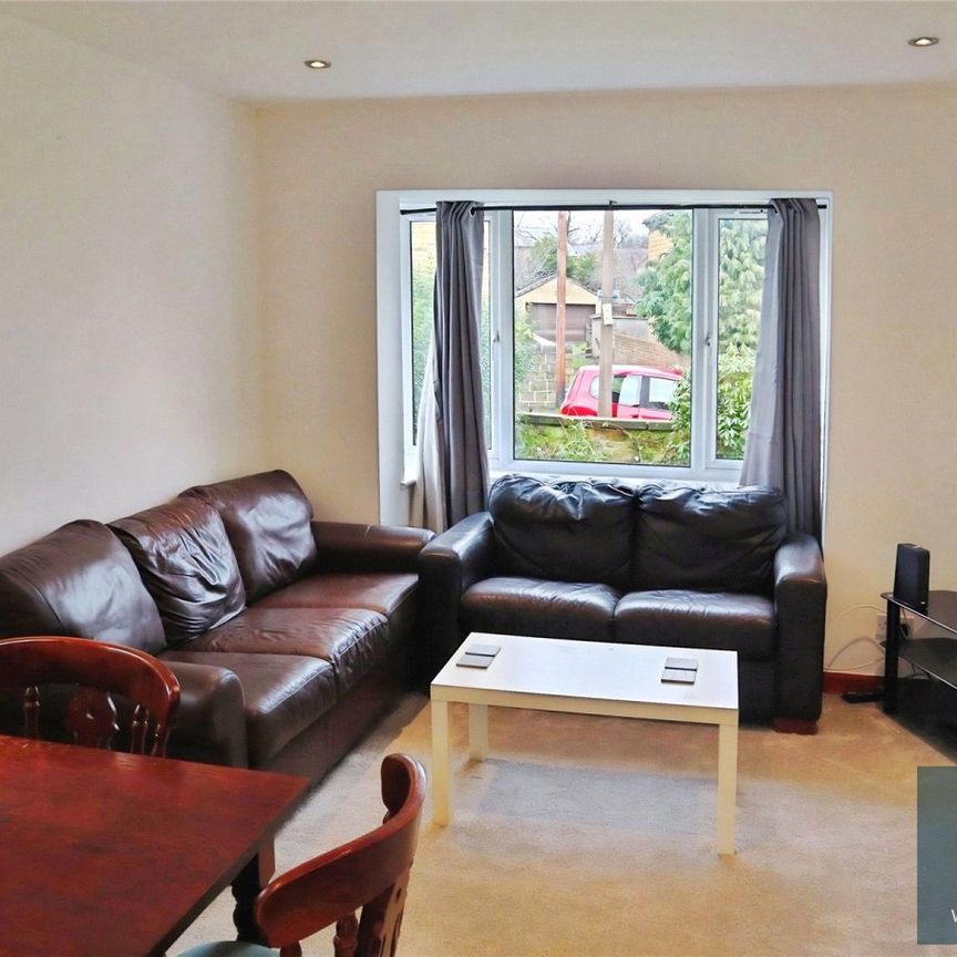 Lynton Avenue, Springwood, Huddersfield, HD1 - Photo 1