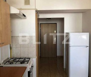 Apartament 2 camere, semidecomandat, zona Dorobantilor - Photo 2