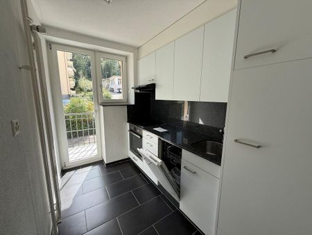 Attraktive 3- Zimmerwohnung im 1. OG an ruhiger Lage in Luzern - Foto 4