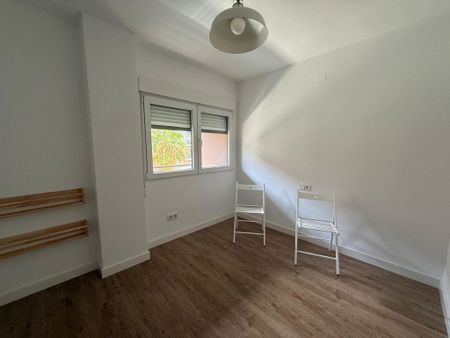 4 room luxury Flat for rent in Valencia, Spain - Photo 2