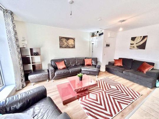 ⭐⭐ Spacious Rooms Available – Coventry ⭐⭐ Room 9 - Photo 1