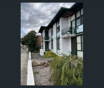 4/2 Allard Street, Brunswick West, Vic 3055 - Photo 5