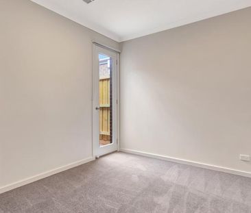 Brand New, Modern & Waiting For You - Photo 5