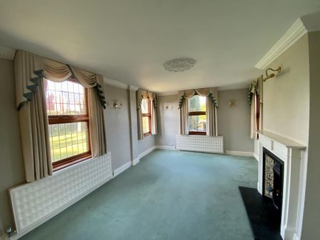 4 bedroom detached house to rent - Photo 3