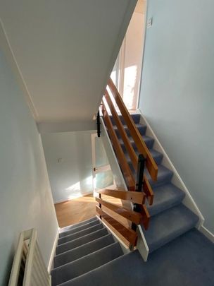 Room in a Shared Flat, Coppock Close, SW11 - Photo 1