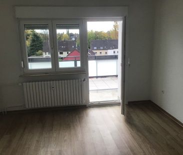 Top zwei Zimmer Wohnung inkl. Einbauküche und tollem Wohnumfeld - Foto 1