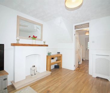2 Bedroom House - Semi-Detached - Photo 1