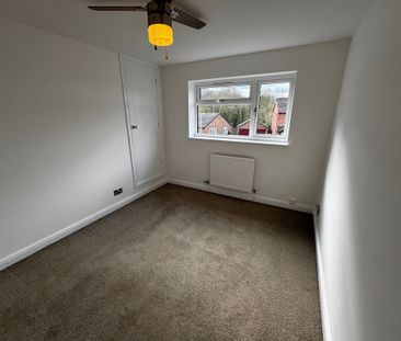 Newlands Road Oakengates, Telford - Photo 2