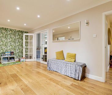 3 bedroom semi-detached house to rent - Photo 2