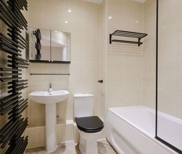 2 bedroom flat to rent - Photo 6