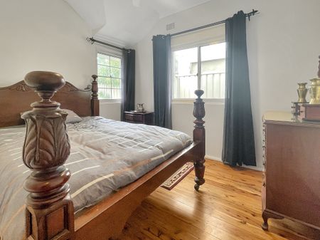 23 Sydney Avenue, Umina Beach NSW 2257 - House For Rent | Domain - Photo 5