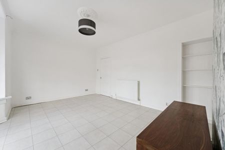 2 bedroom semi-detached house to rent - Photo 5