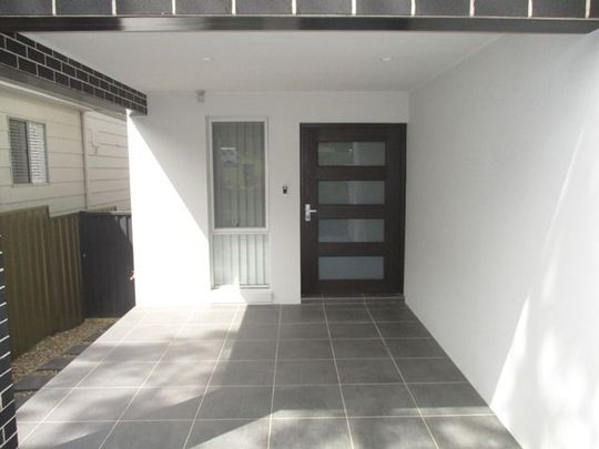 Beautiful Duplex Home - Photo 1