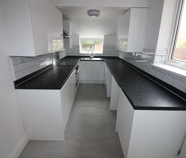 2 bed End of Terrace House - Photo 6