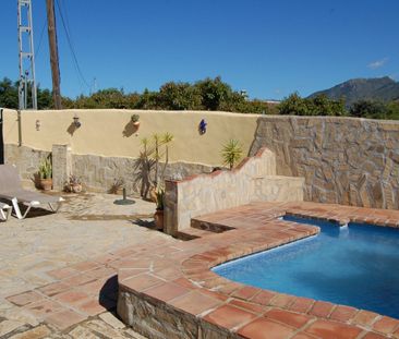 A One Bedroom Cortijo For Rent Situated In The Frigiliana Countryside - Photo 2