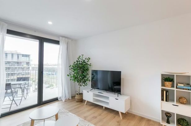 Carrer de la Mar Egea, Badalona, Catalonia 08918 - Photo 1