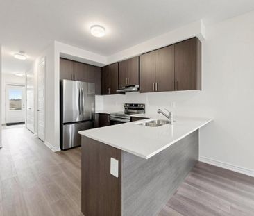 For Lease - 102 Donald Cameron Crescent Unit# 2nd Flr, Clarington, ... - Photo 3