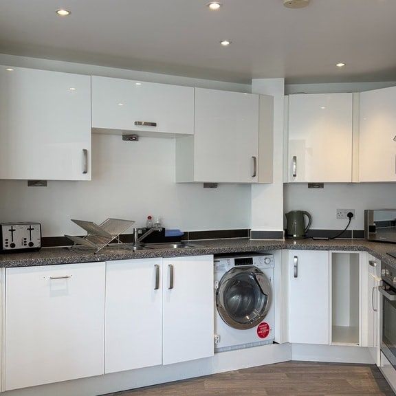 2 Bed Flat, Pelling St, E14 - Photo 1
