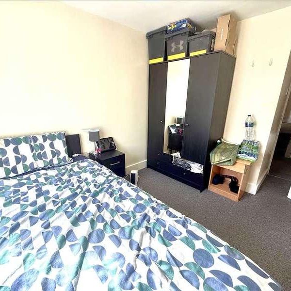 Harrow Road, East Ham, E6 - Photo 1