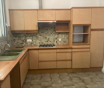 Location Appartement 3 pièces 69m² VALLON PONT D ARC 07150 - Photo 3