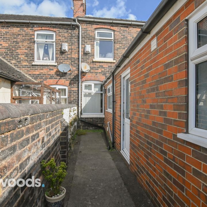 2 bed terraced house to rent in Lockwood Street, Baddeley Green, Stoke-on-Trent - Photo 1