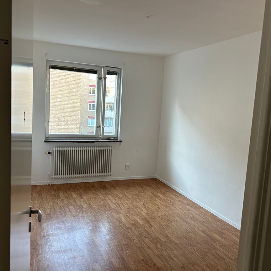 Nyforsgatan 32B - Photo 1