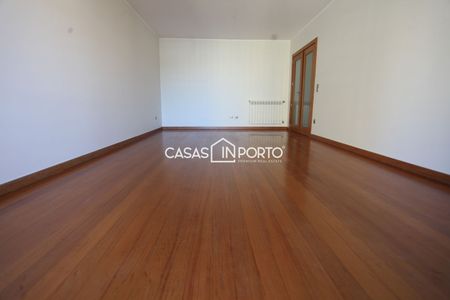 T2 de luxo em condomínio com piscina - Centro de Matosinhos - Photo 5