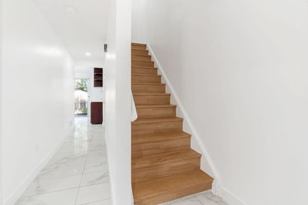 For Lease - 59 Burkwood Crescent, Toronto, Ontario - Photo 4