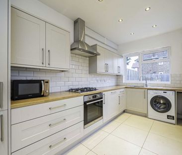Chudleigh Road, TW2, London - Photo 5